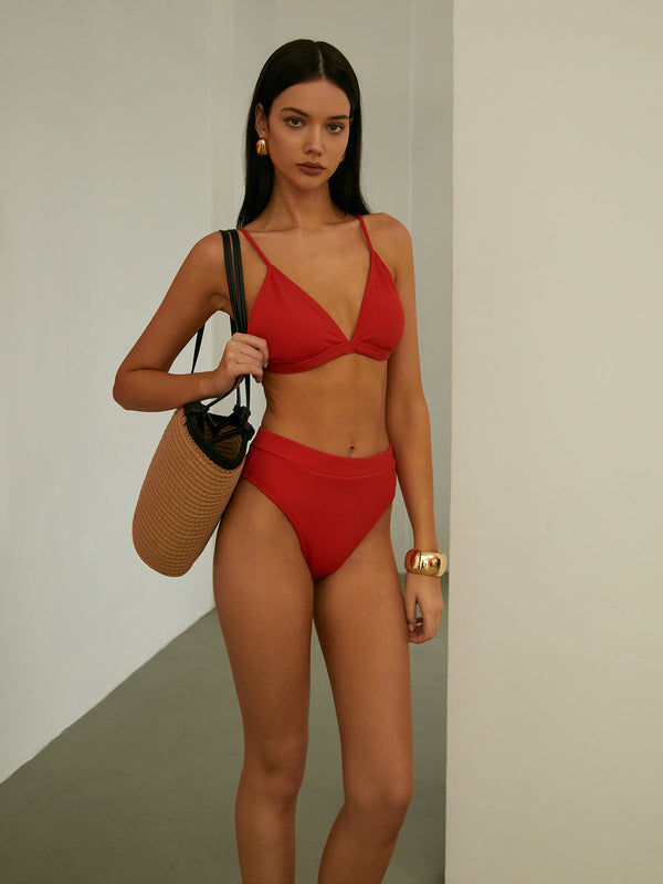 Scarlet Elegance Bikini Takımı