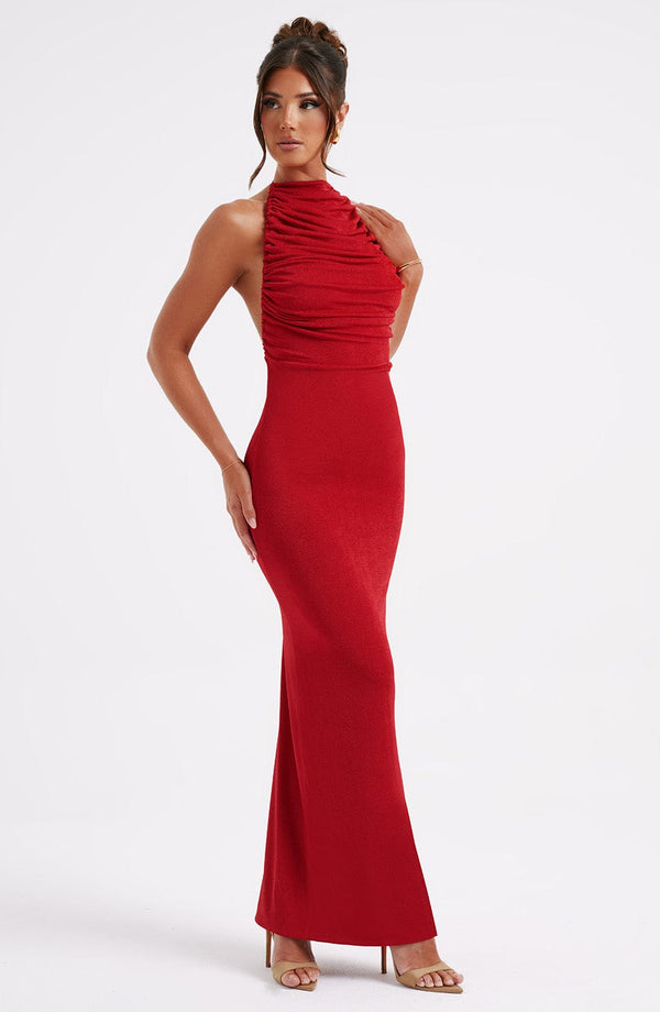 Crimson Allure Maxi Elbise